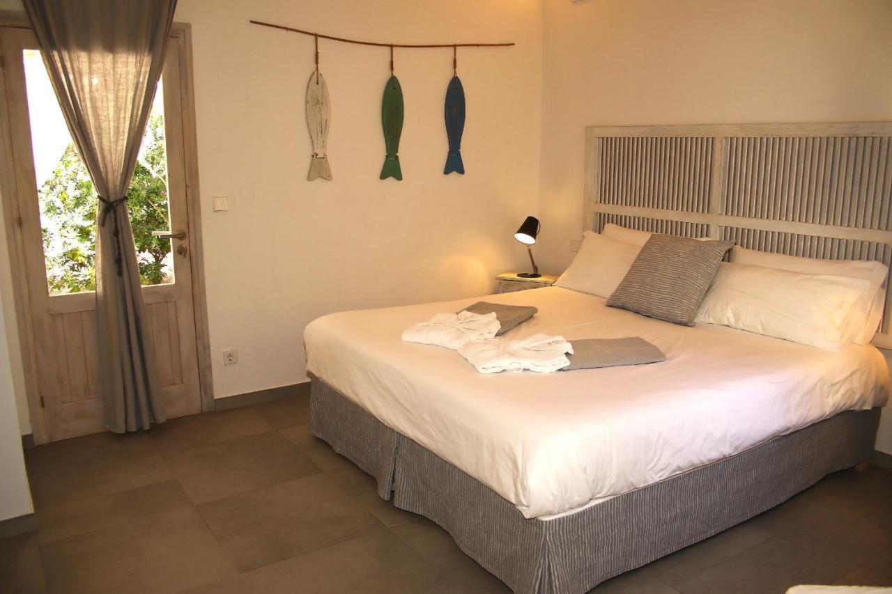 La Hacienda Aparthotel San Ferrán de ses Roques Exteriör bild