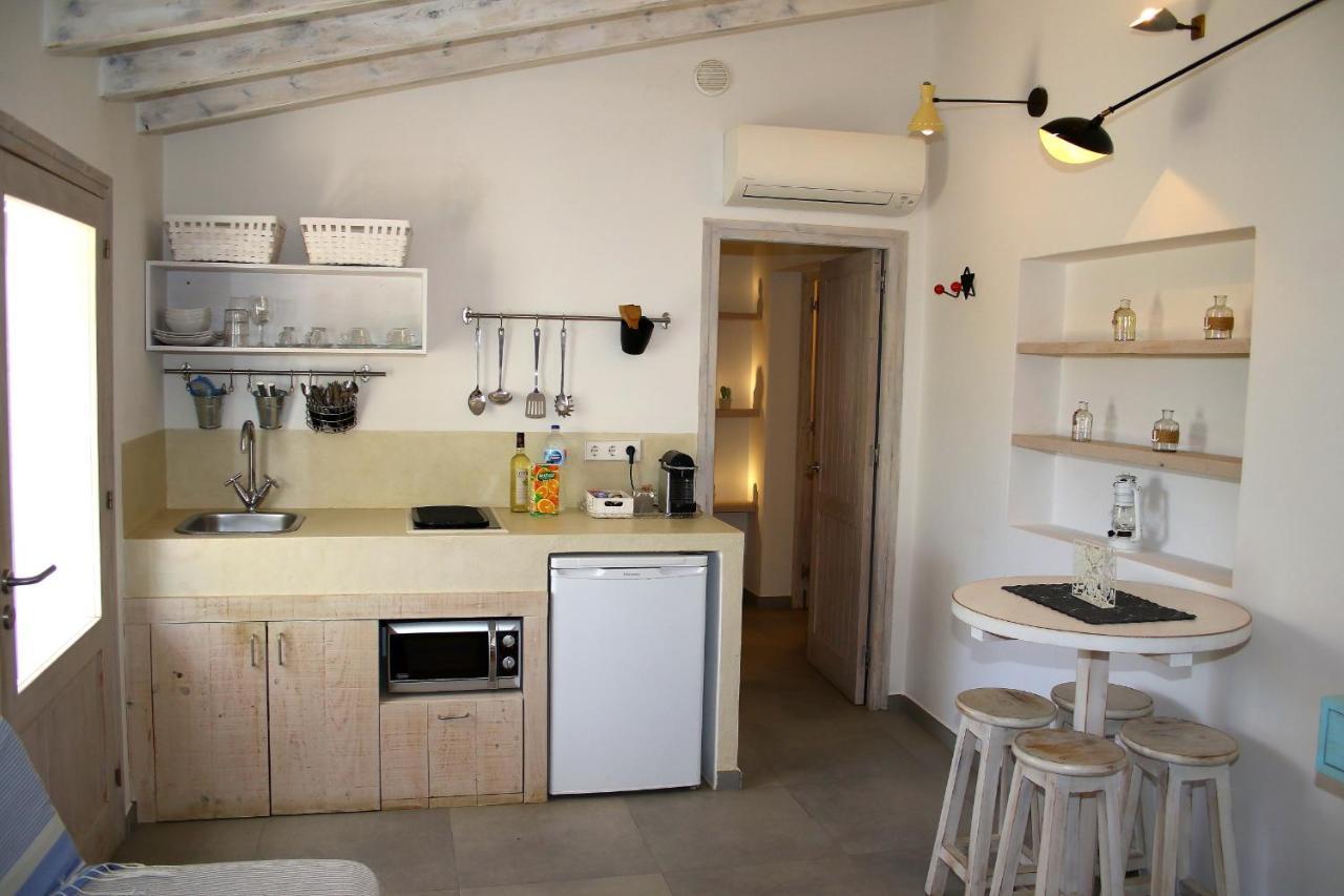 La Hacienda Aparthotel San Ferrán de ses Roques Exteriör bild