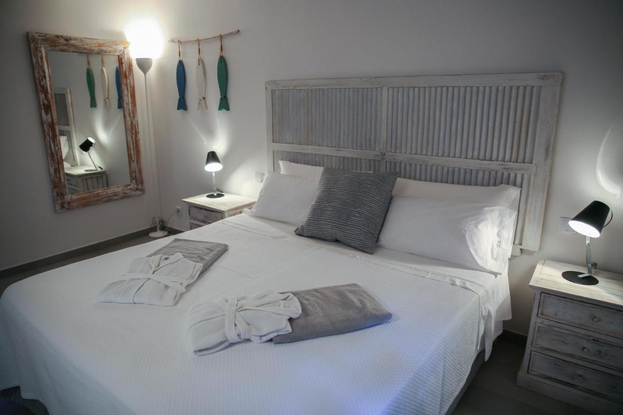 La Hacienda Aparthotel San Ferrán de ses Roques Exteriör bild
